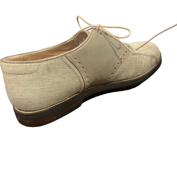 Stuart Weitzman golf Oxford style shoes in excellent newer condition 7.5 - Picture 3 of 7